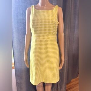 Ann taylor pear green dress size M